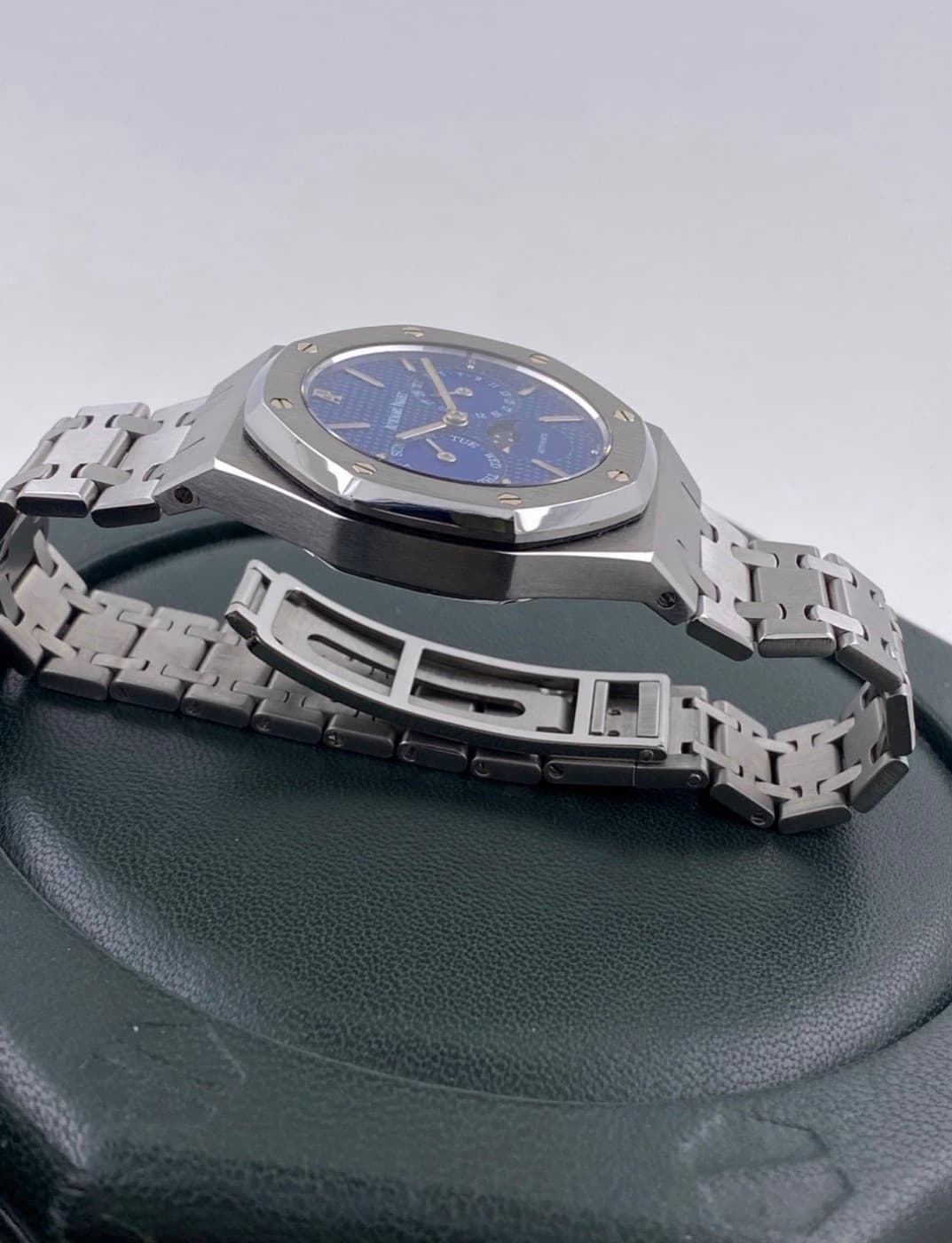 Audemars Piguet Royal Oak Day-Date Moonphase – Ansicht 10