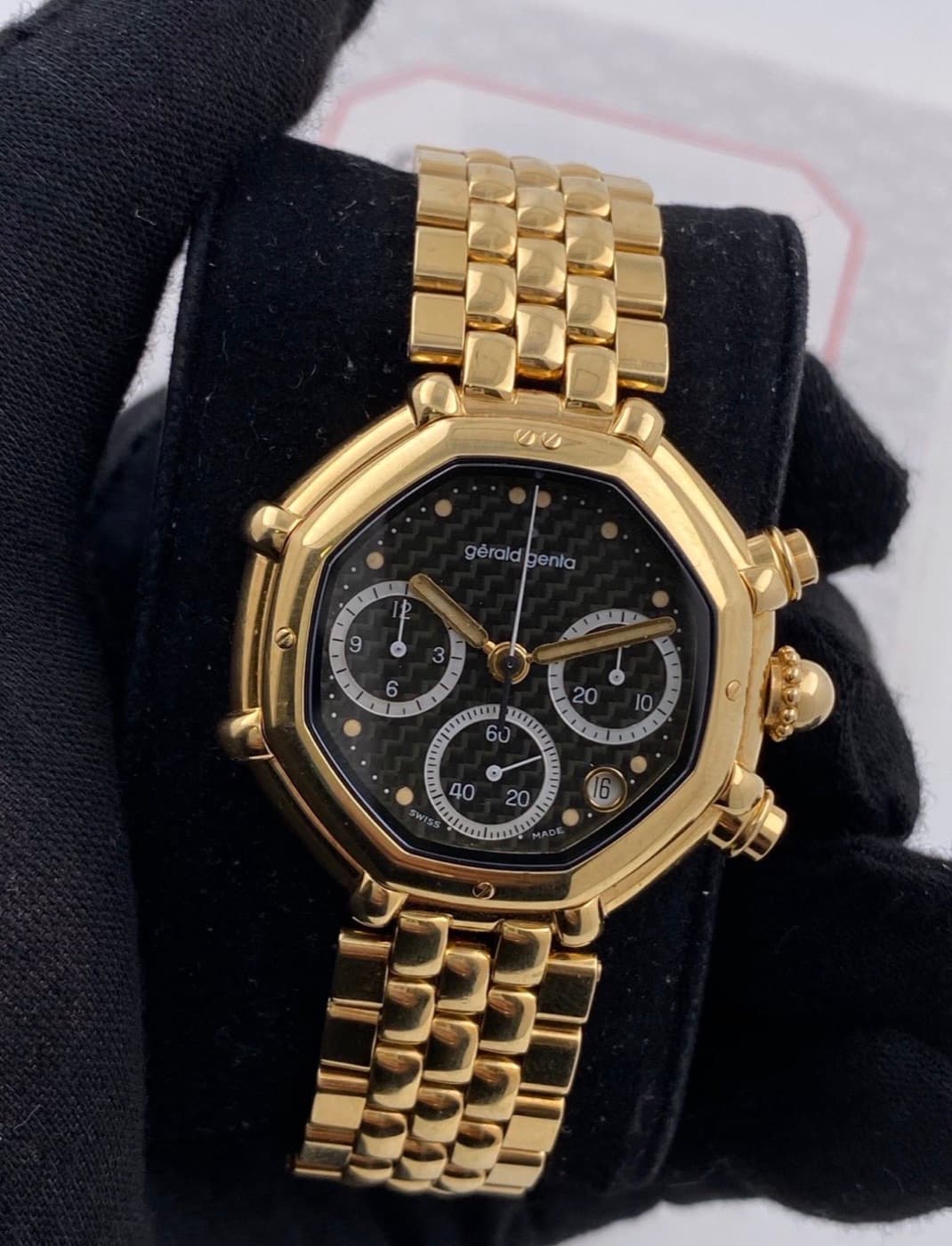 Gérald Genta Success Chronograph „Carbon“ – Ansicht 3