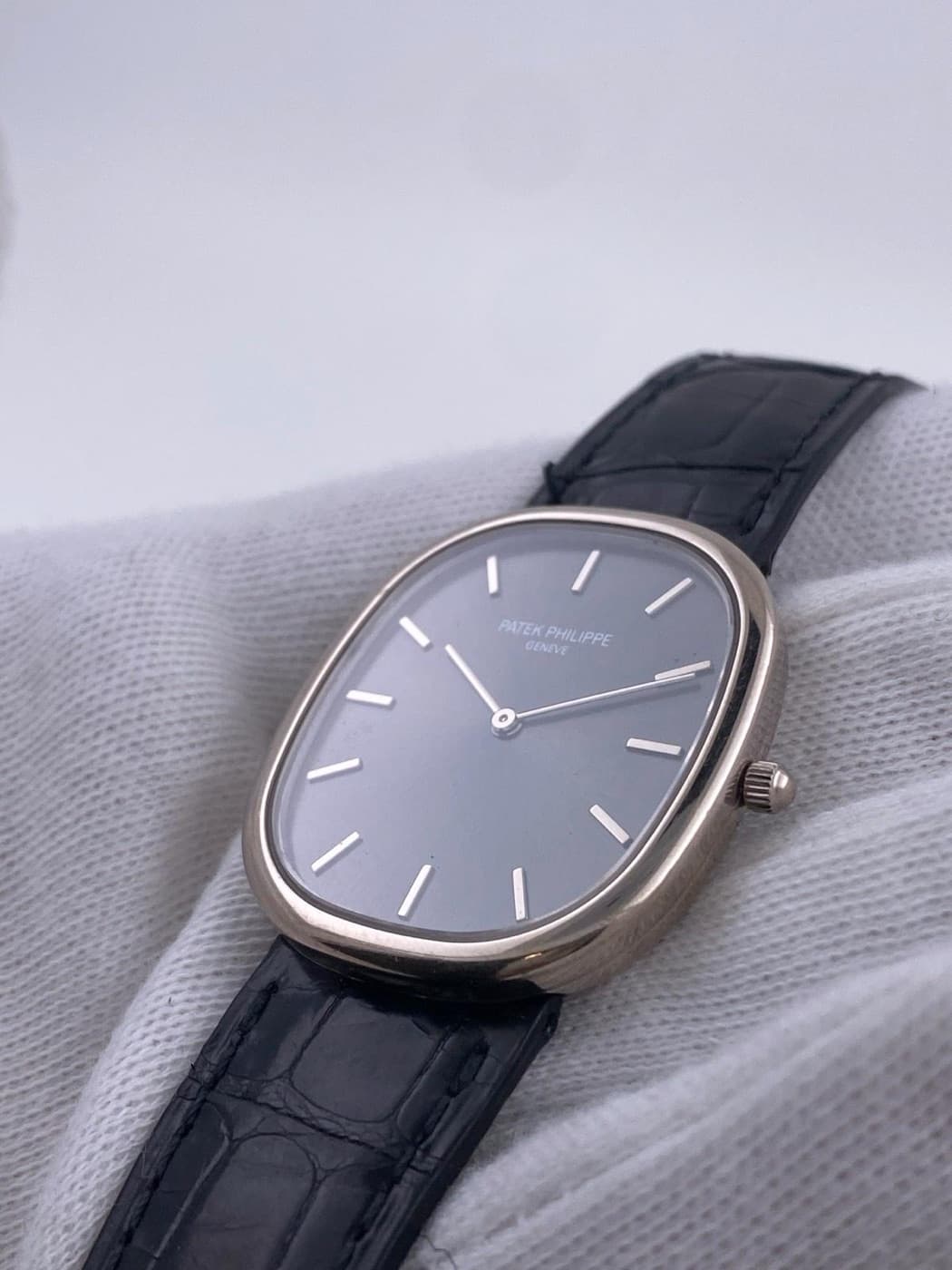 Patek Philippe Golden Ellipse – Ansicht 3